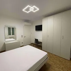 https://camera-krystal.hotelinveneto.com